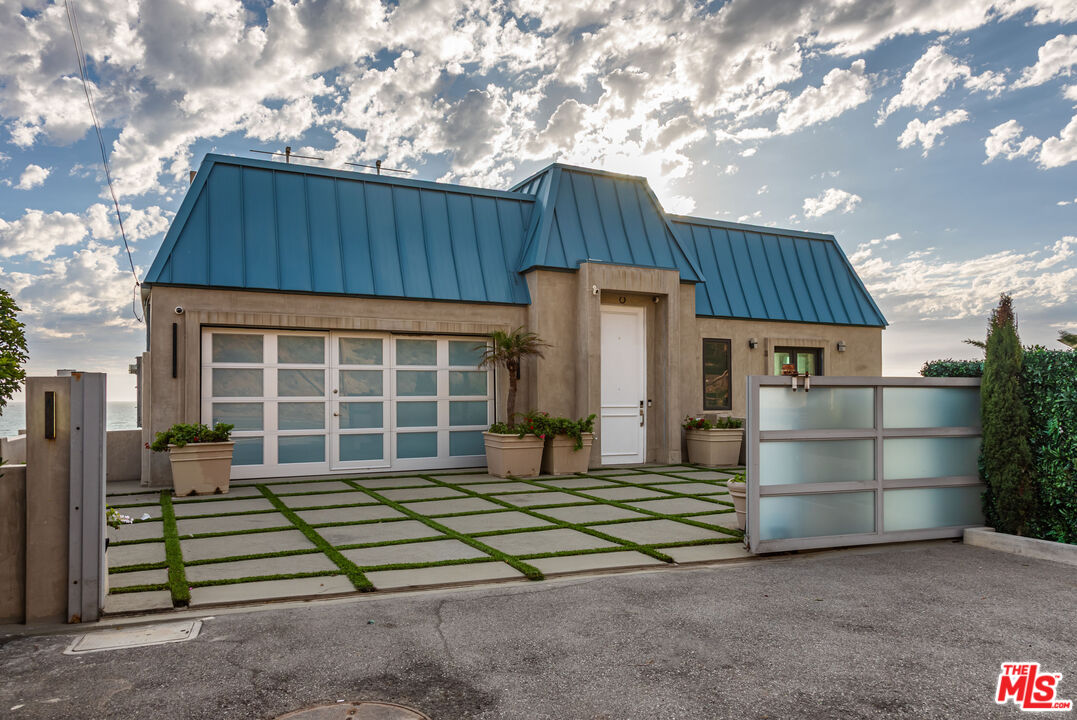 11350 Pacific Coast Hwy