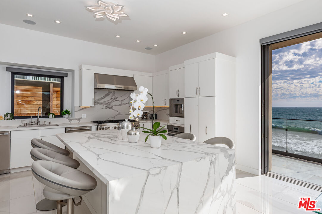 11350 Pacific Coast Hwy