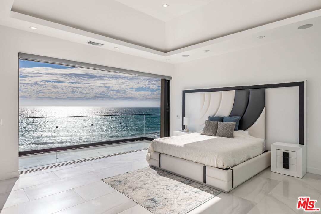 11350 Pacific Coast Hwy