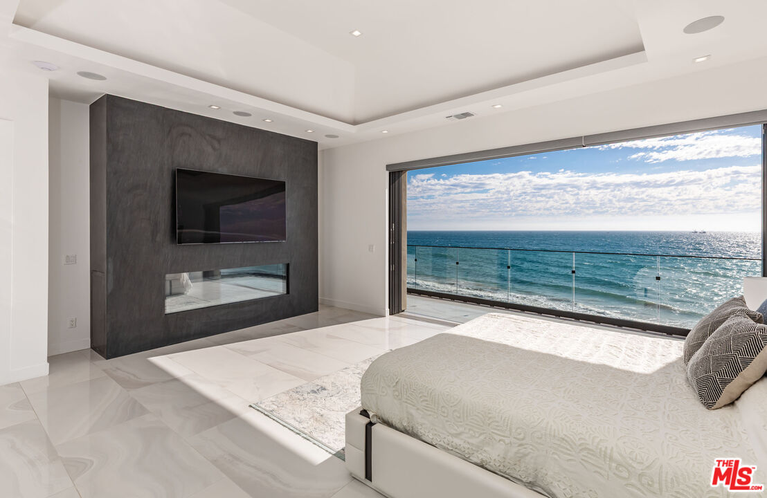 11350 Pacific Coast Hwy