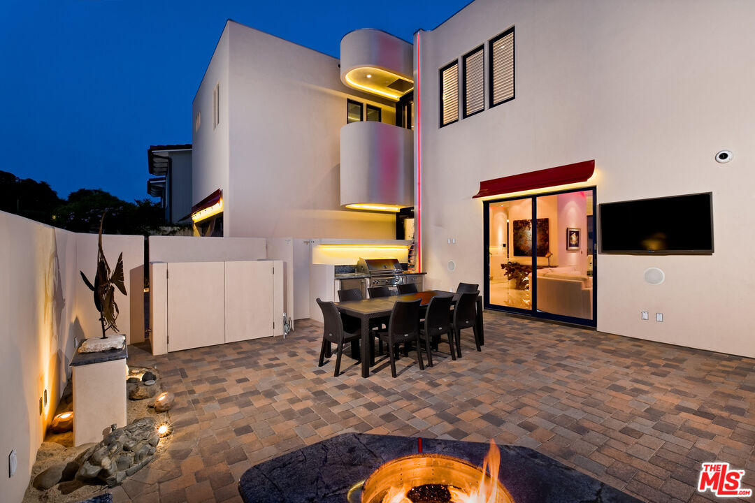 27082 Malibu Cove Colony Dr