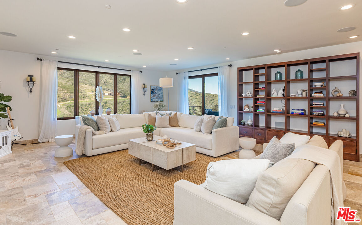 4800 Latigo Canyon Rd