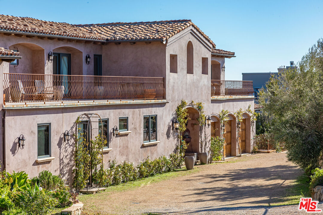 4800 Latigo Canyon Rd