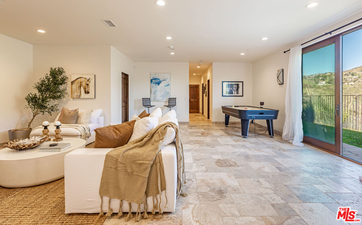 4800 Latigo Canyon Rd