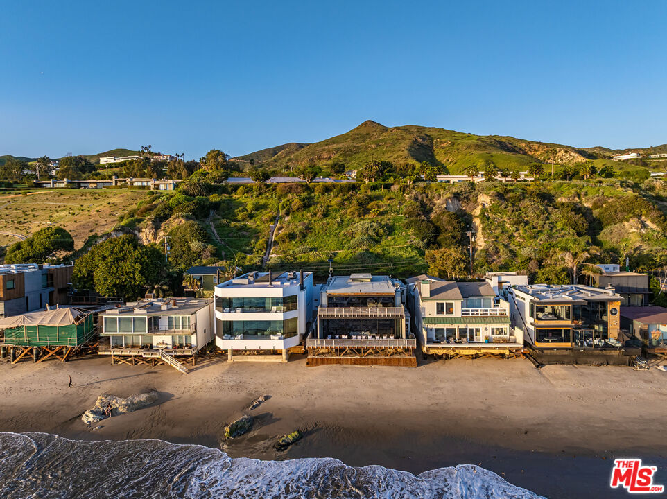 25002 Malibu Rd