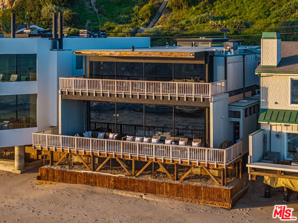 25002 Malibu Rd
