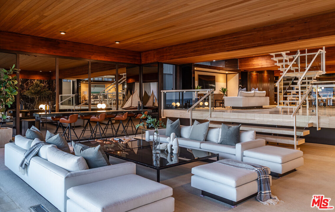 25002 Malibu Rd