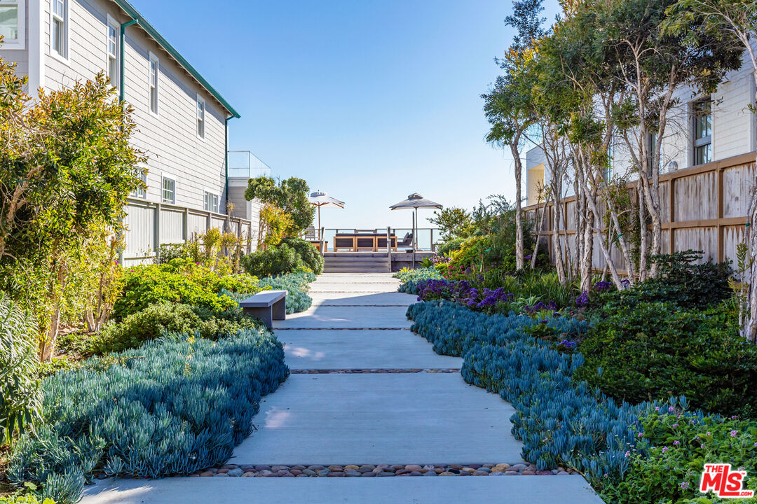 23505 Malibu Colony Rd