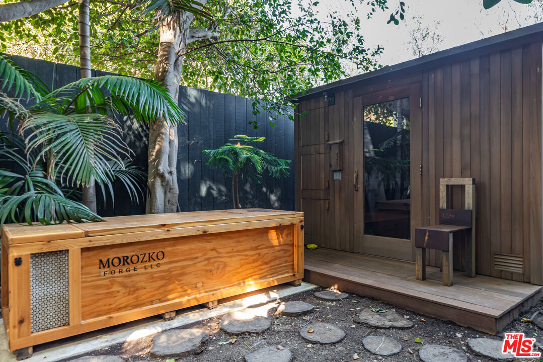 23441 Malibu Colony Rd