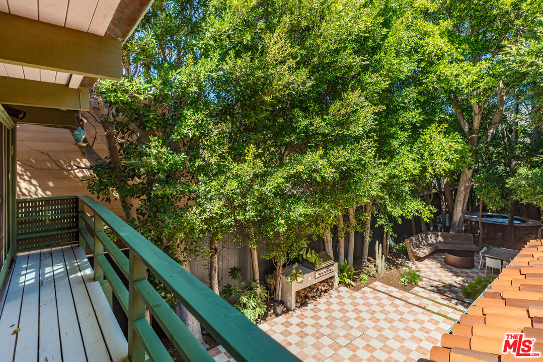 23441 Malibu Colony Rd