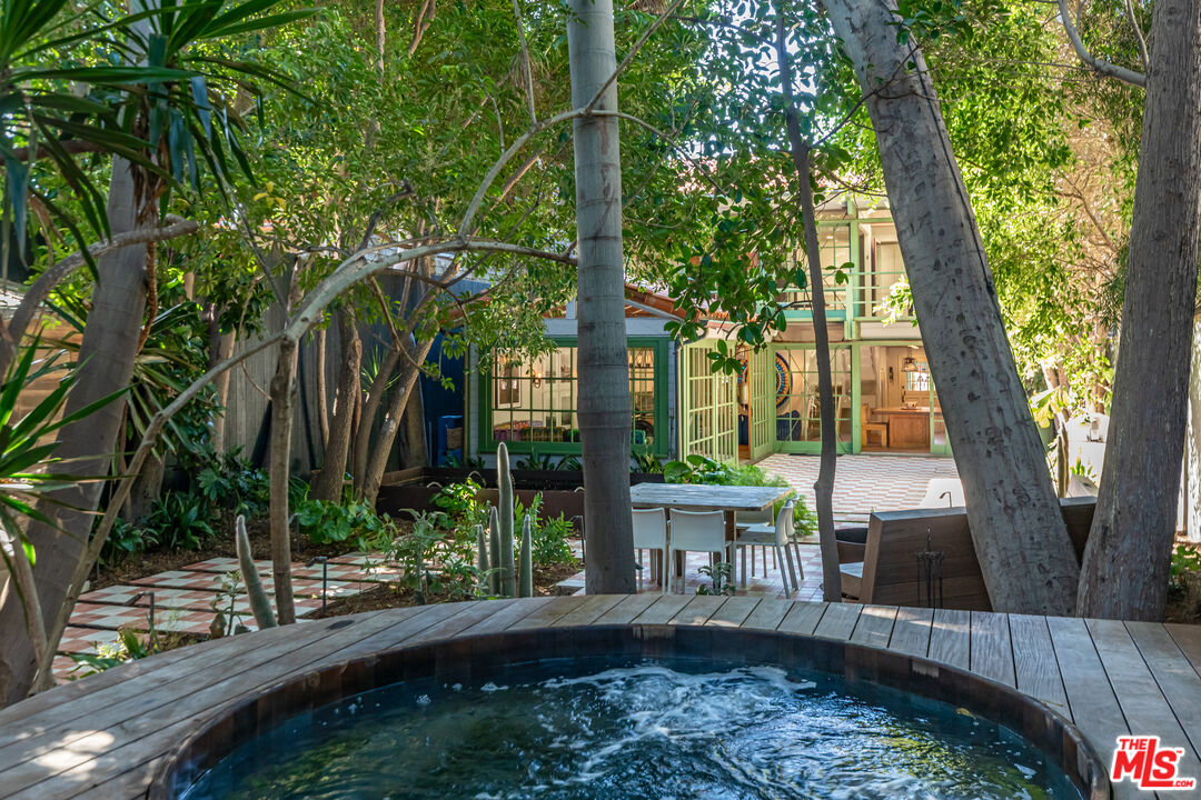 23441 Malibu Colony Rd