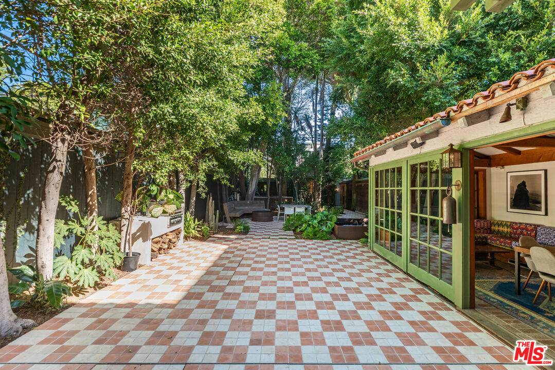 23441 Malibu Colony Rd