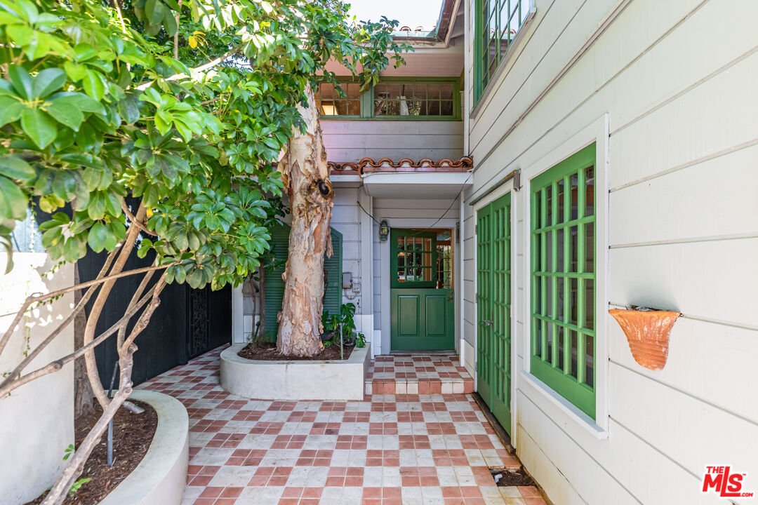 23441 Malibu Colony Rd