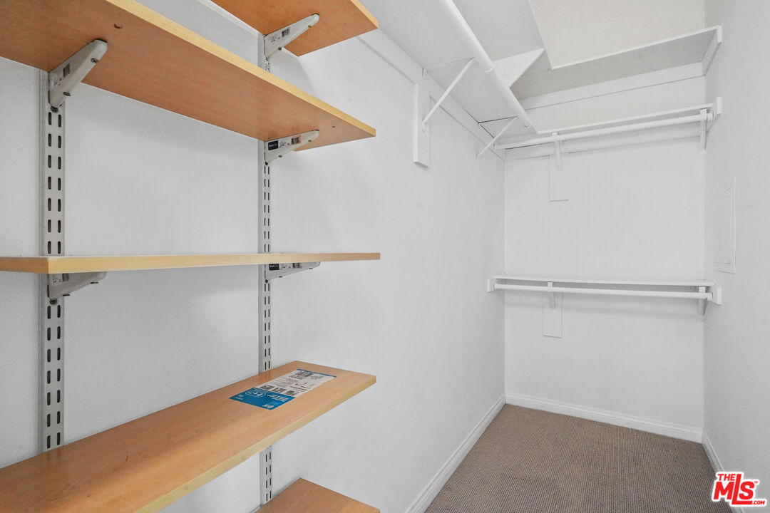 1325 ARIZONA AVE Unit: 201