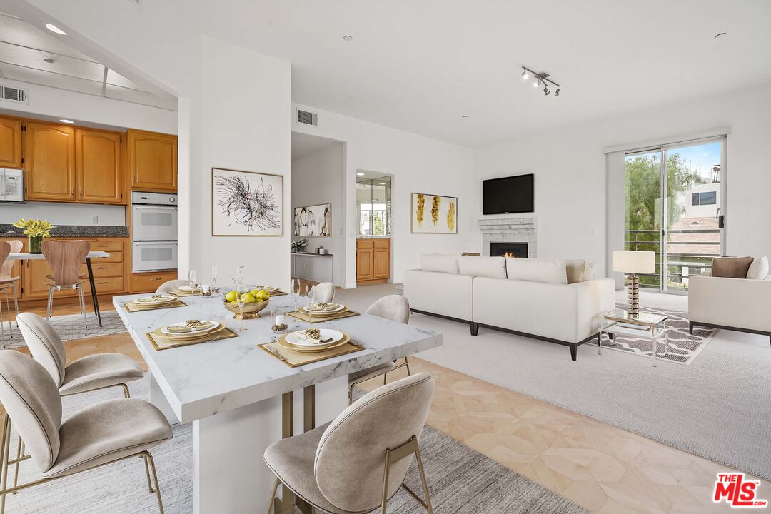 1325 ARIZONA AVE Unit: 201