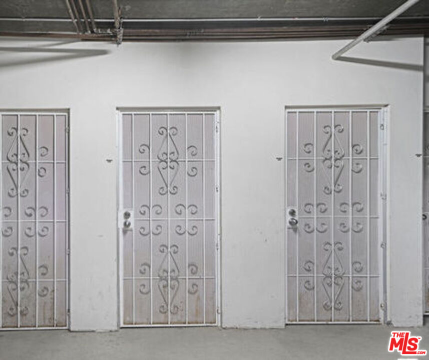 1325 ARIZONA AVE Unit: 201