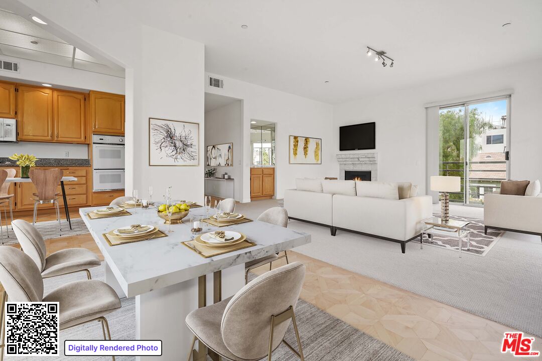 1325 ARIZONA AVE Unit: 201