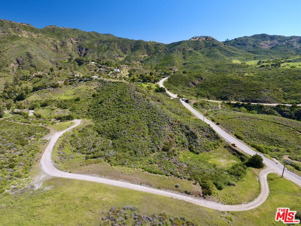 34229 Mulholland Hwy