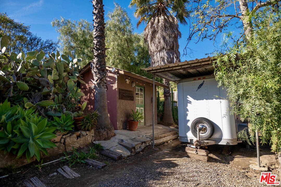 34229 Mulholland Hwy