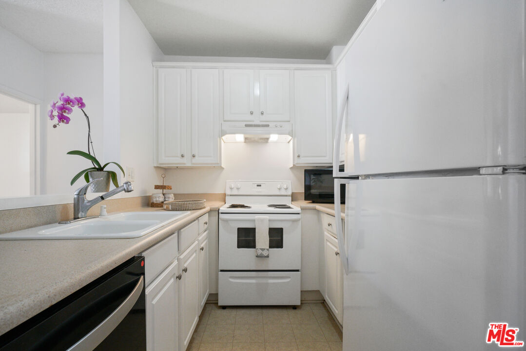 23901 CIVIC CENTER WAY Unit: D133