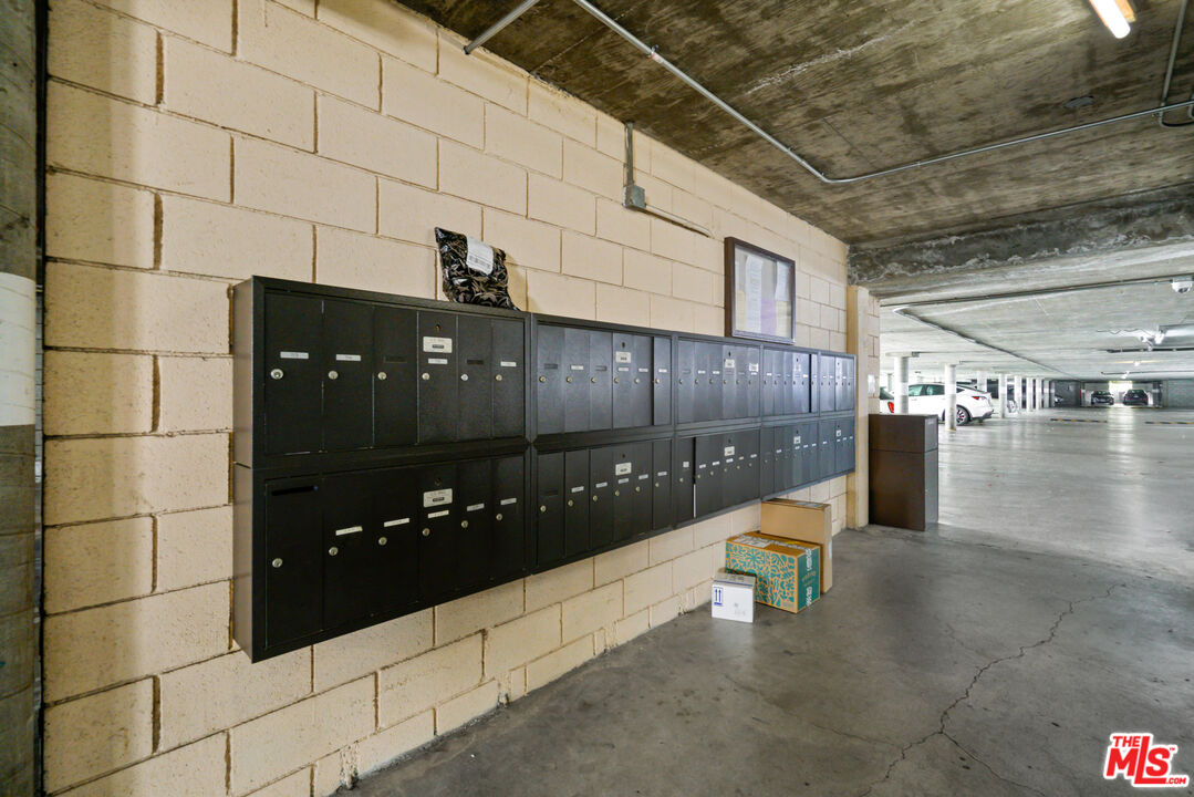 23901 CIVIC CENTER WAY Unit: D133
