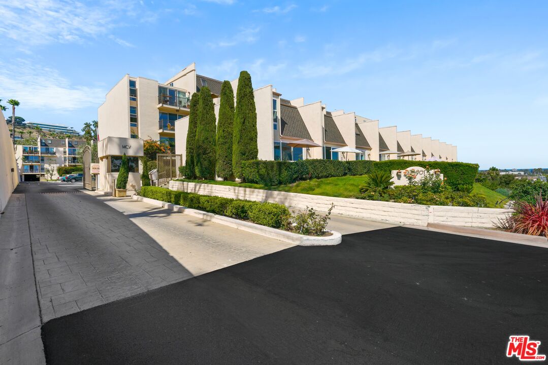 23901 CIVIC CENTER WAY Unit: D133