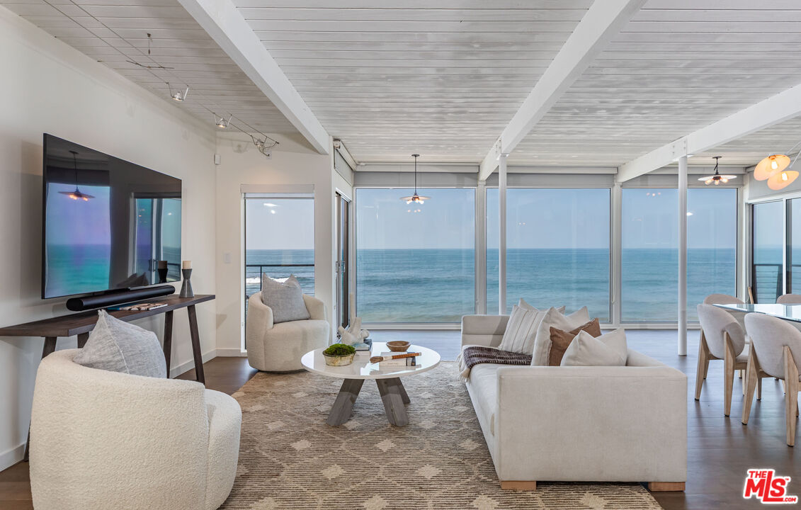 25006 Malibu Rd