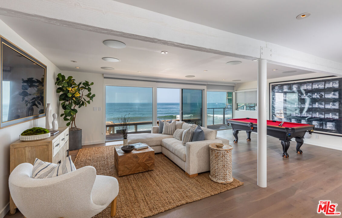 25006 Malibu Rd