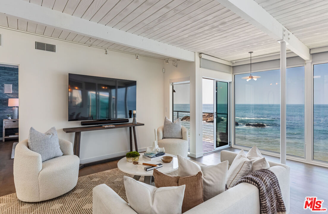 25006 Malibu Rd