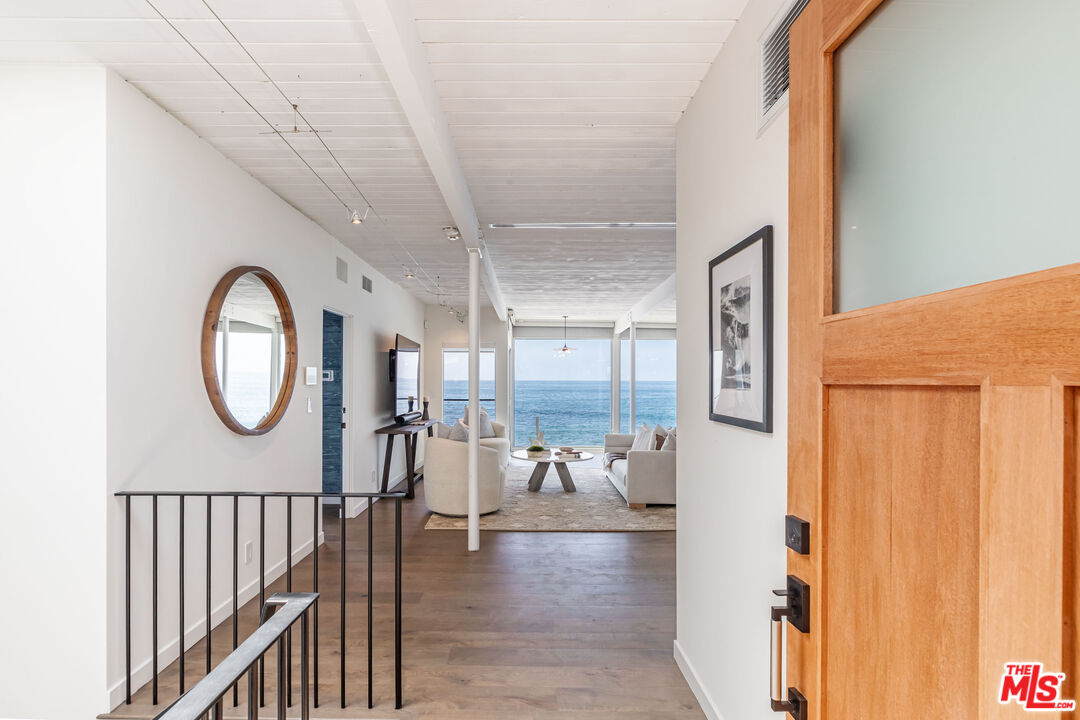 25006 Malibu Rd
