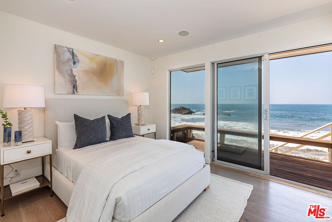 25006 Malibu Rd