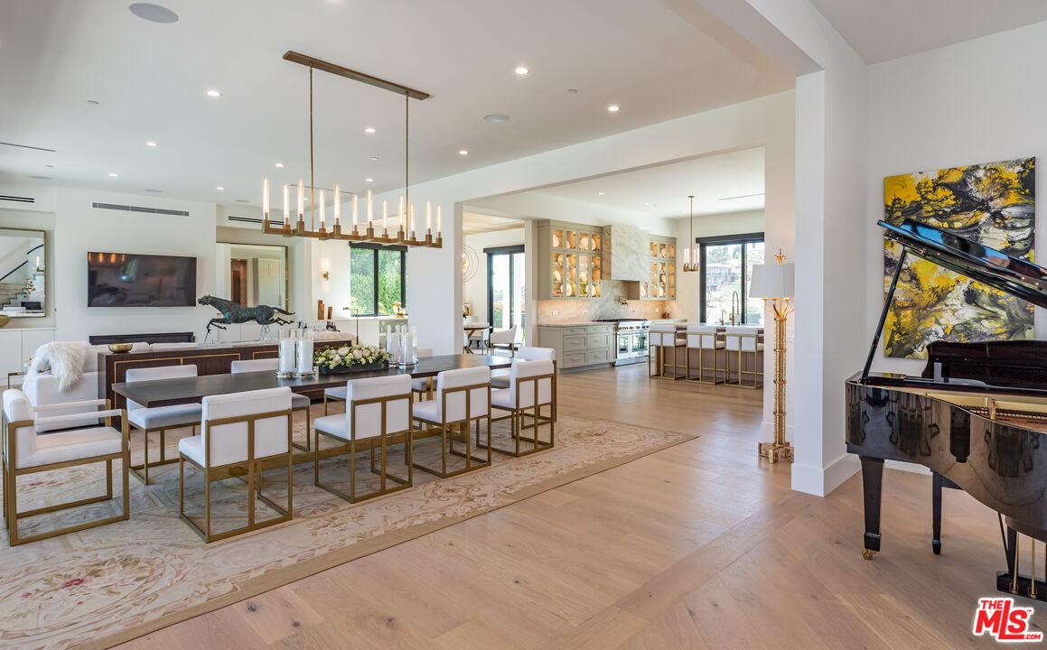 6251 Ramirez Mesa Dr