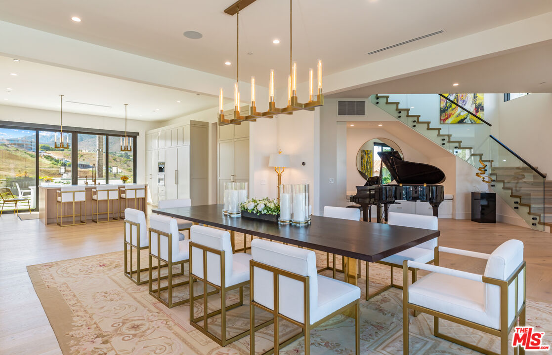 6251 Ramirez Mesa Dr