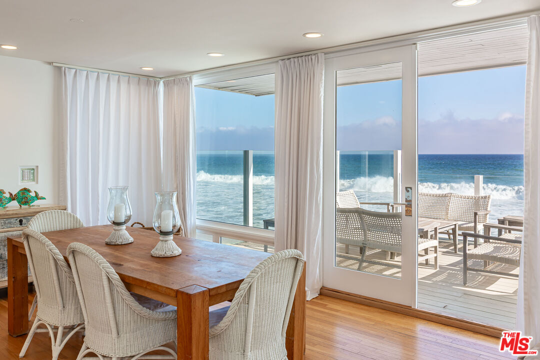25212 Malibu Rd