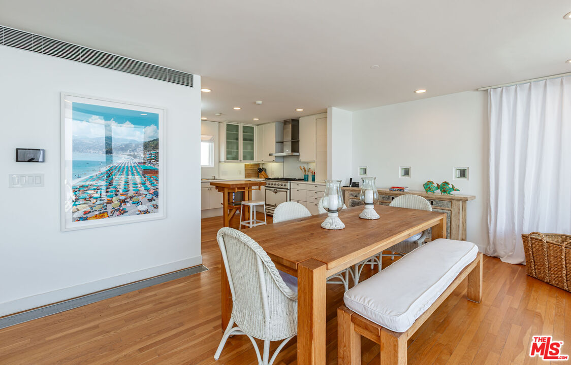 25212 Malibu Rd