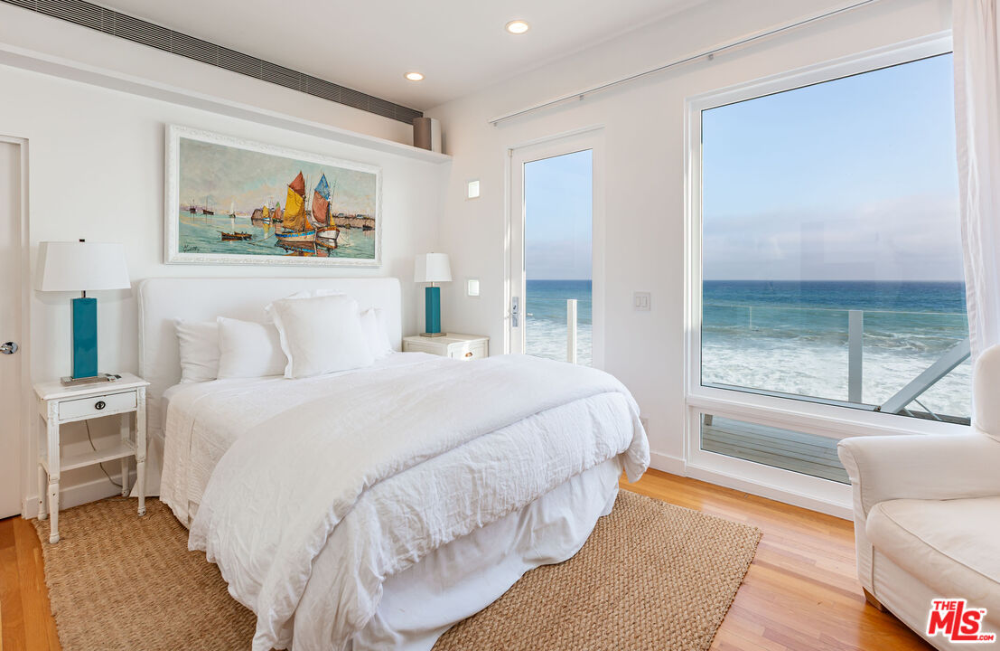 25212 Malibu Rd