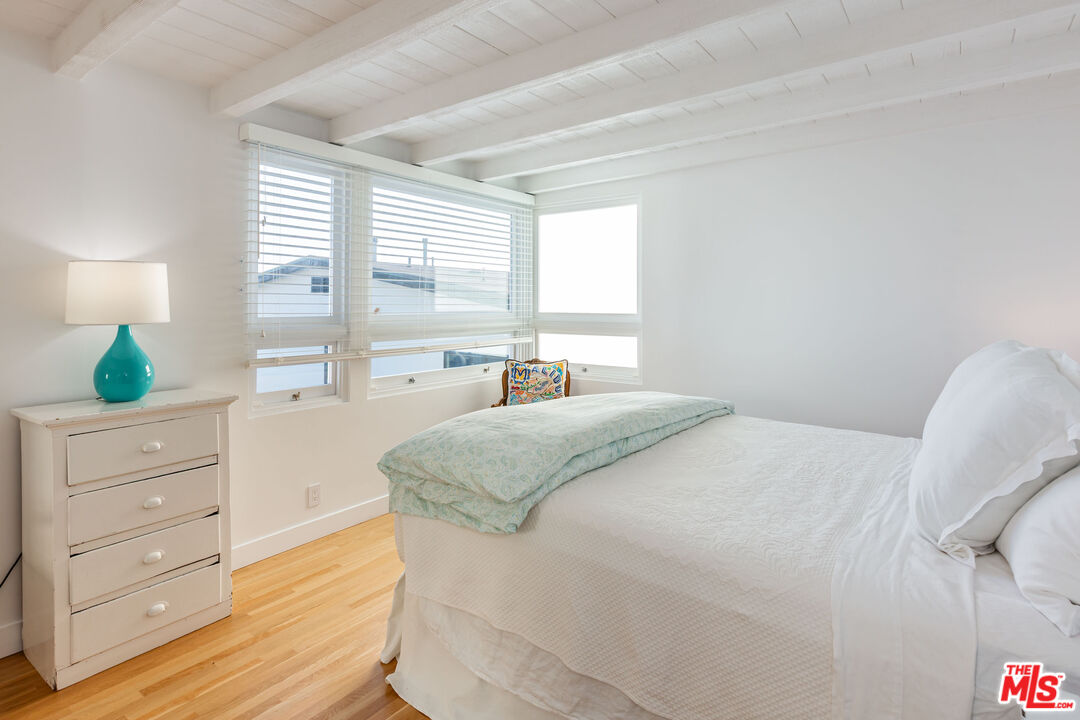 25212 Malibu Rd