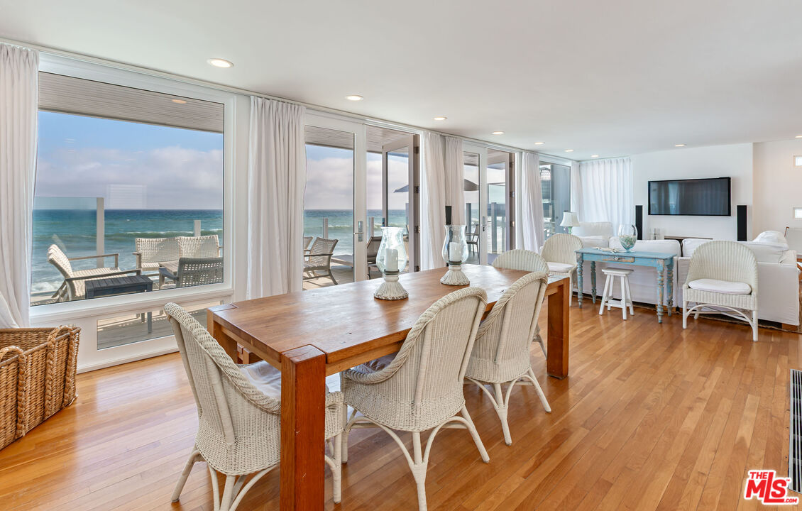 25212 Malibu Rd