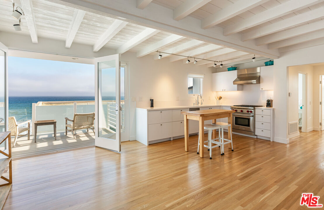 25212 Malibu Rd