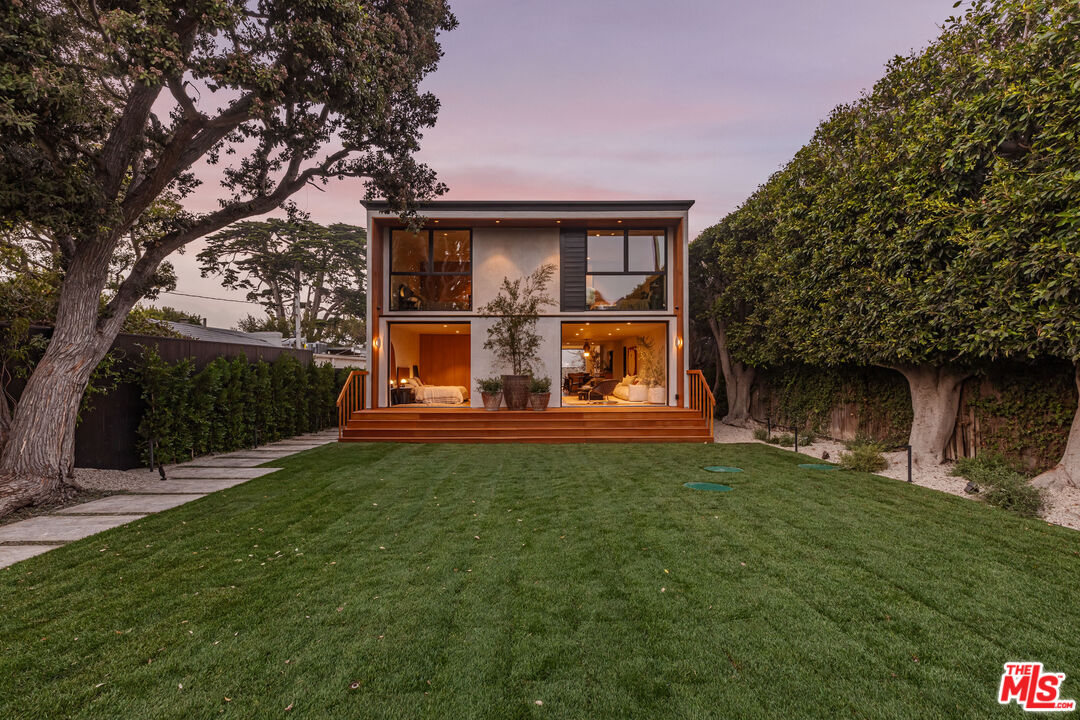23505 Malibu Colony Rd
