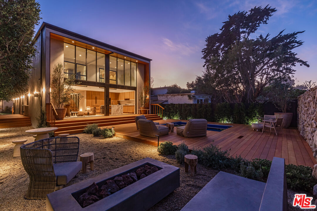 23505 Malibu Colony Rd