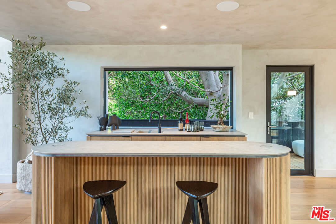 23505 Malibu Colony Rd