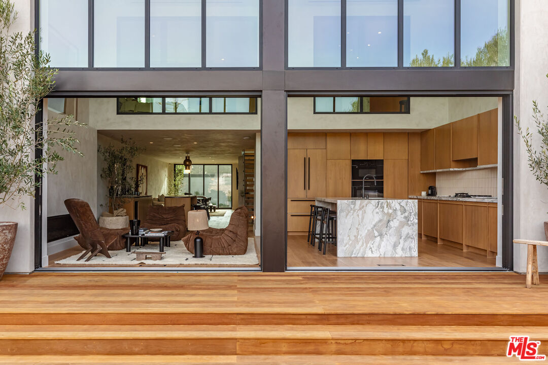 23505 Malibu Colony Rd