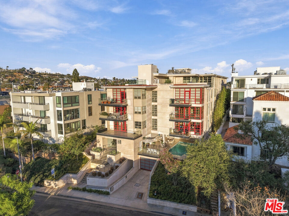 870 Haverford Ave Unit: 202