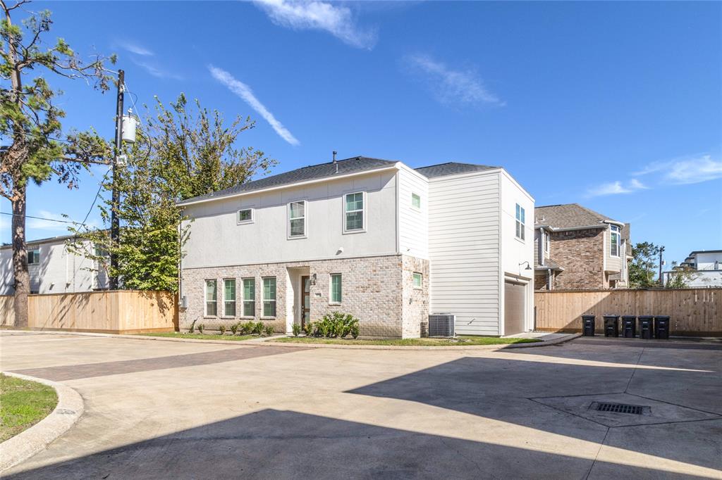 1610 Westside Garden Lane