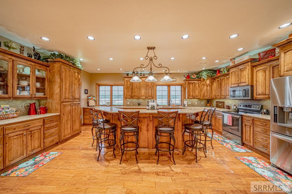1096 Snake River Road