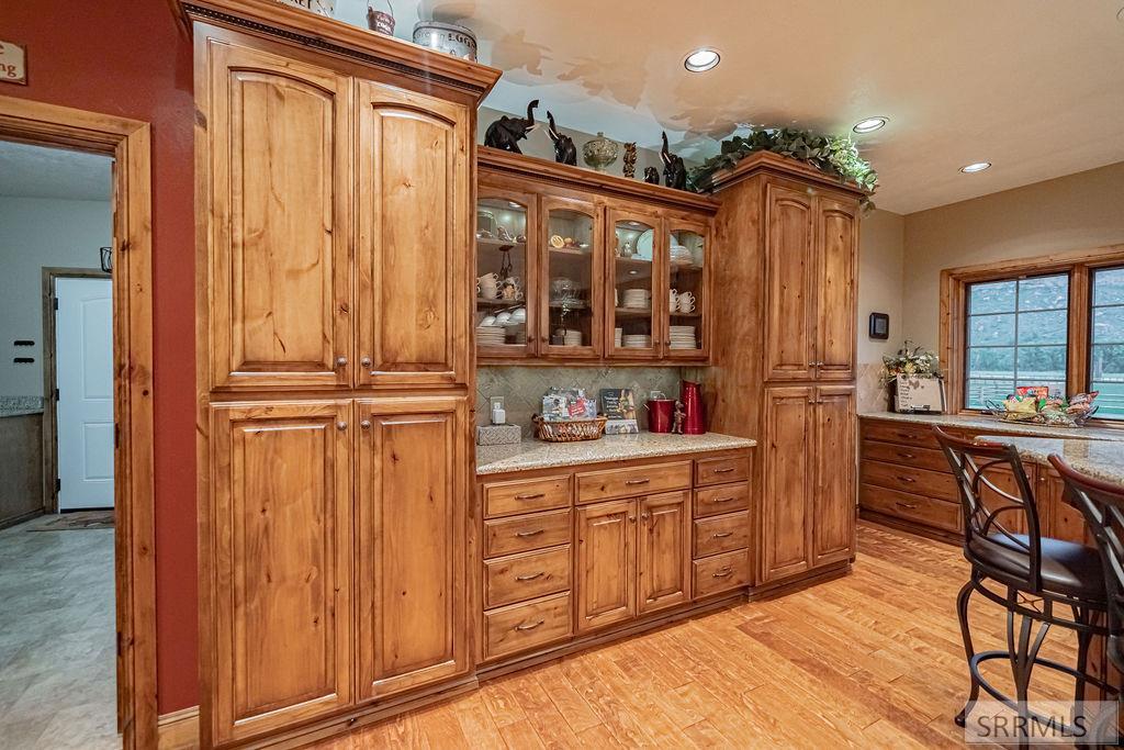 1096 Snake River Road