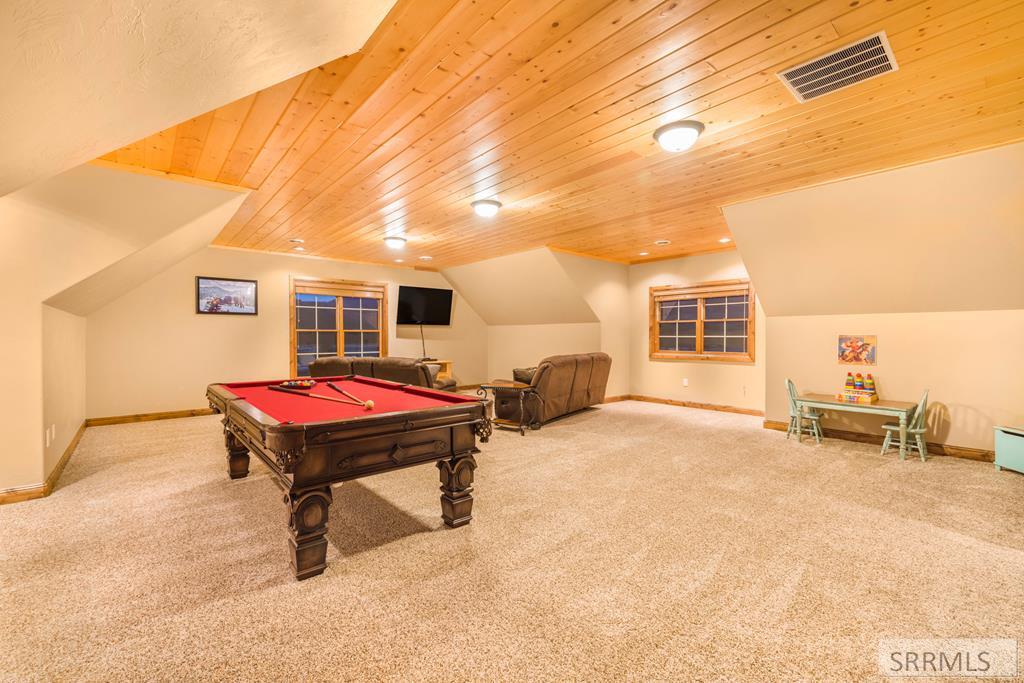 1096 Snake River Road