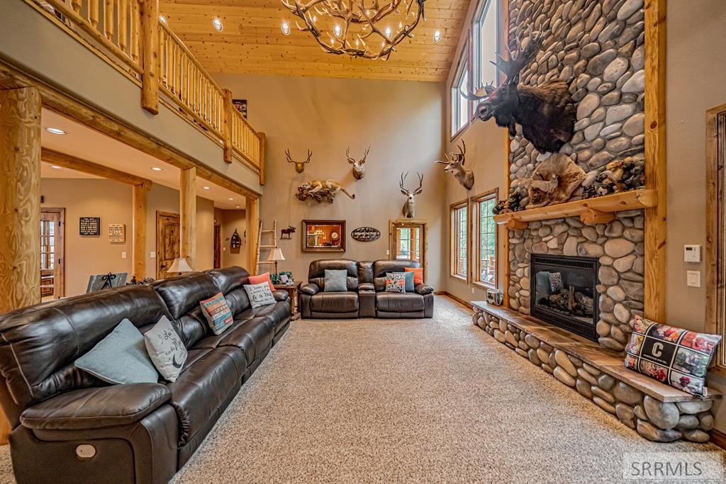 1096 Snake River Road