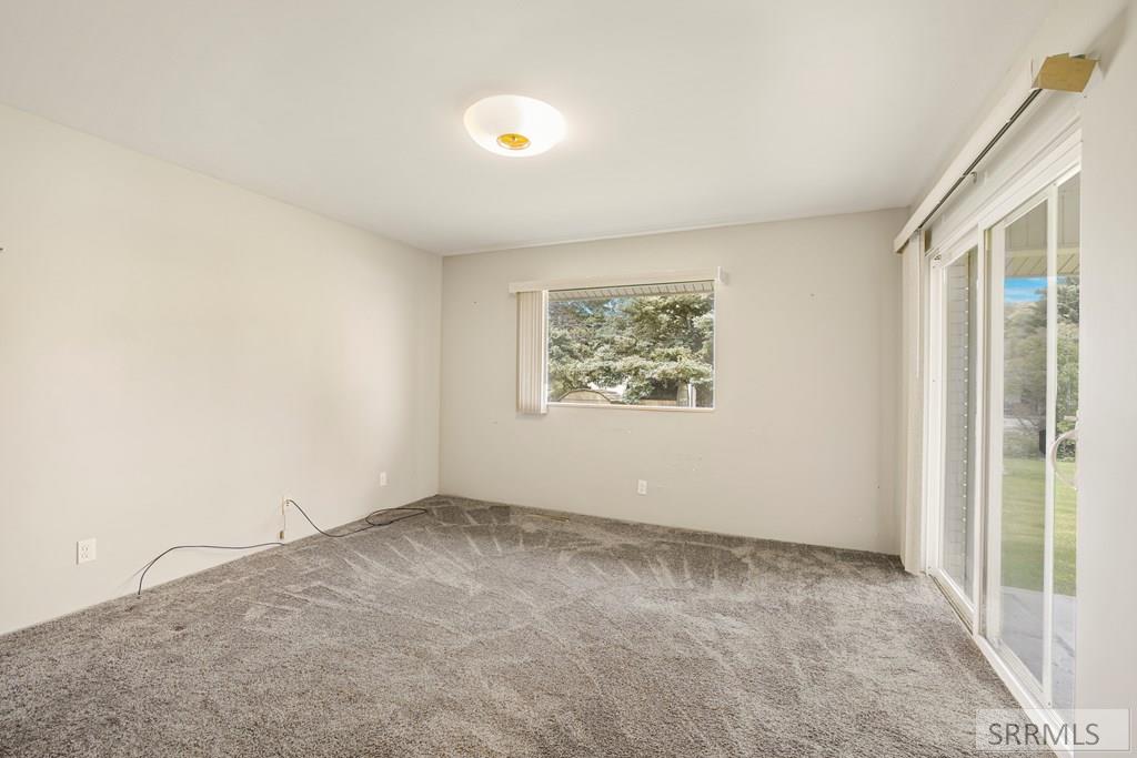 379 Mountain View Avenue